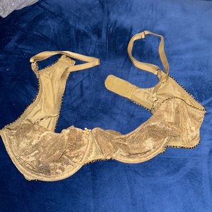 Olive Lacey Savage x Fenty Wire Bra
